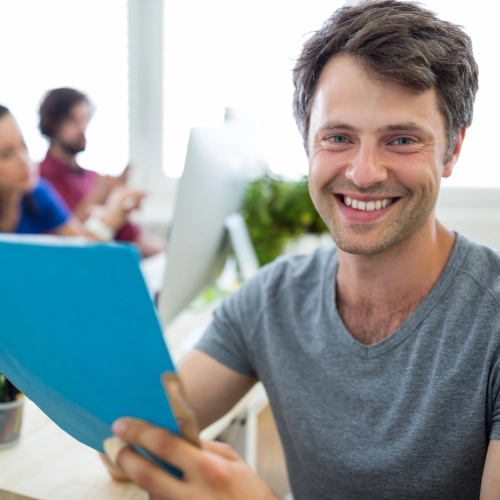 Reconversion professionnelle après 30 ans : comment l’ESCA Normandie accompagne votre réorientation ?